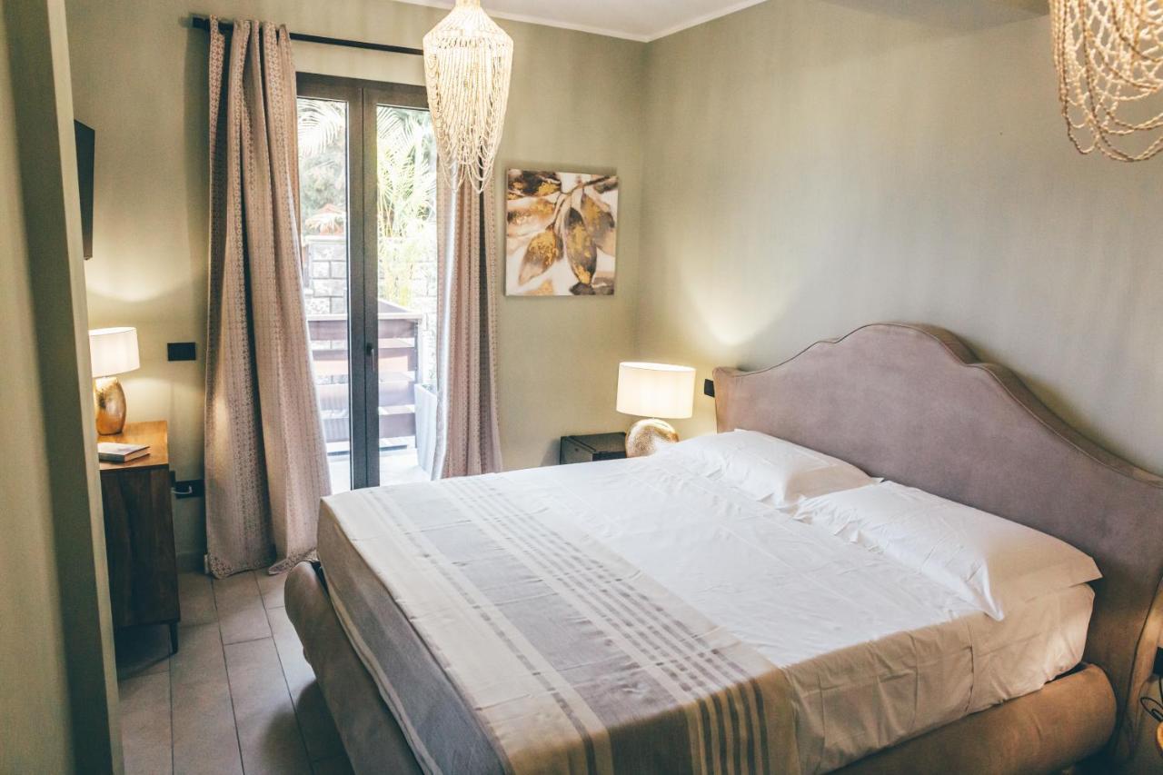 Eksotika Bed & Breakfast Oliveri Bagian luar foto